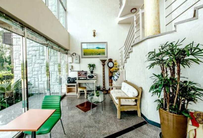 Seogwipo Jungmun Happy Sketch Pension