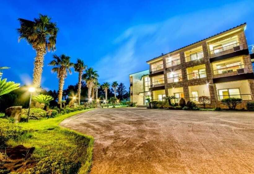 Seogwipo Jungmun Happy Sketch Pension