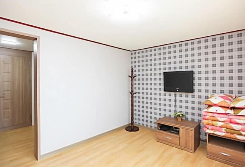 Taean Sea Aroma House Pension