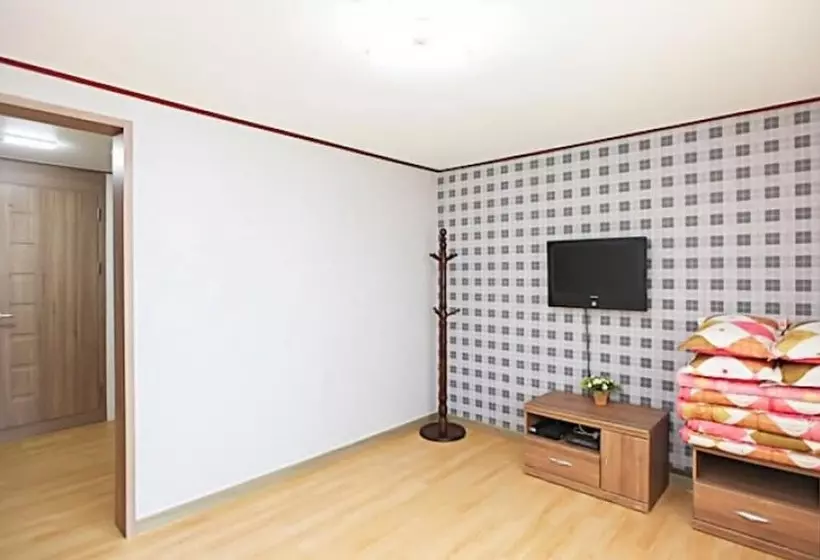 Taean Sea Aroma House Pension