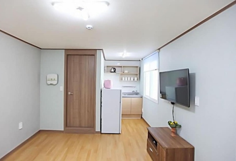 Taean Sea Aroma House Pension