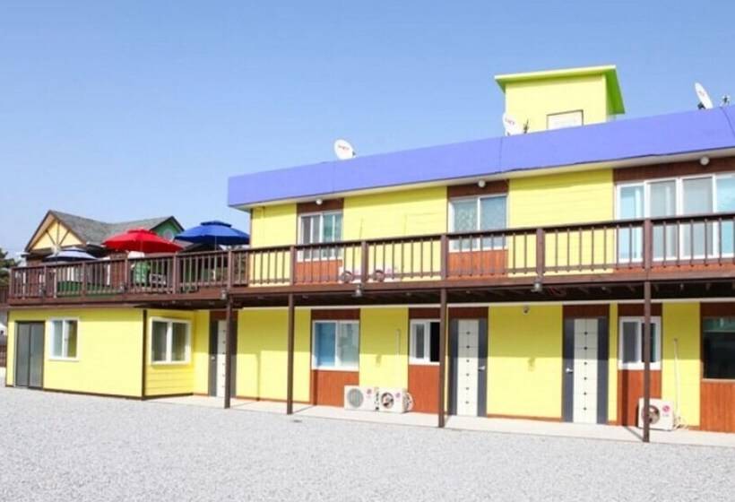 Taean Sea Aroma House Pension