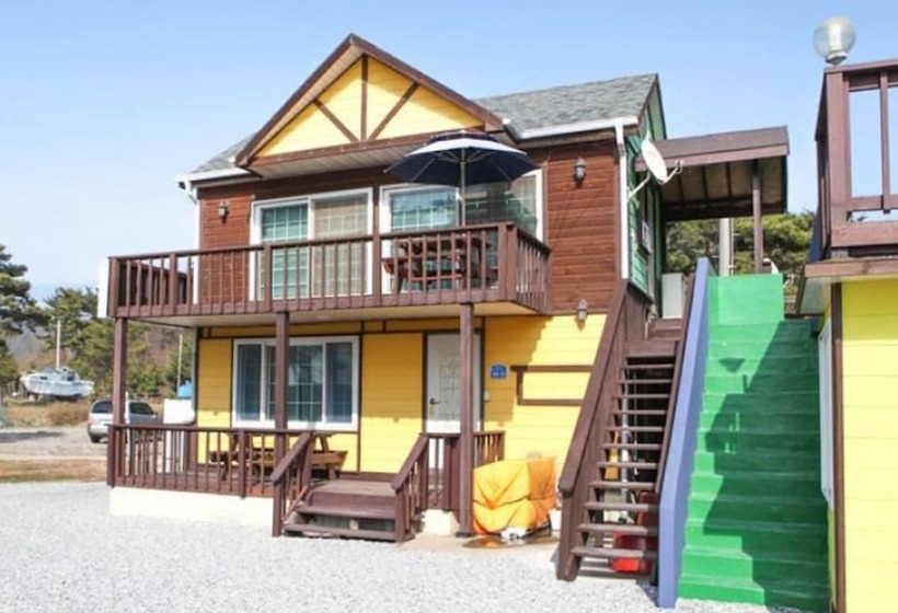 Taean Sea Aroma House Pension