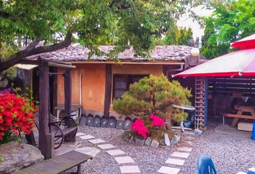 Taean Yetjip Hwangtobang Pension