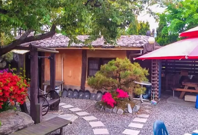 Taean Yetjip Hwangtobang Pension