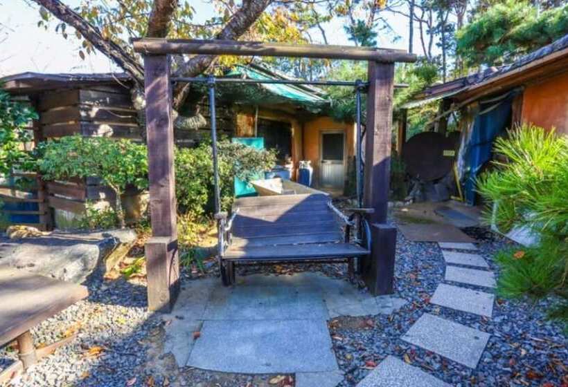 Taean Yetjip Hwangtobang Pension