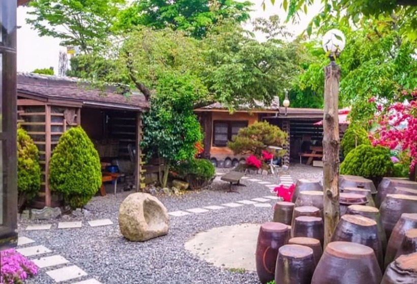 Taean Yetjip Hwangtobang Pension