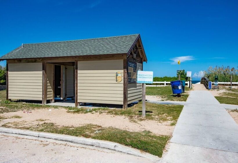 Vilano Cottage Unit B