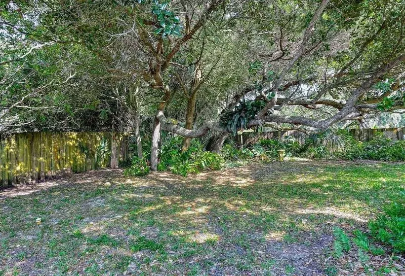 Vilano Cottage Unit B