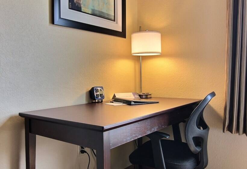 酒店 Cobblestone Inn & Suites  Linton