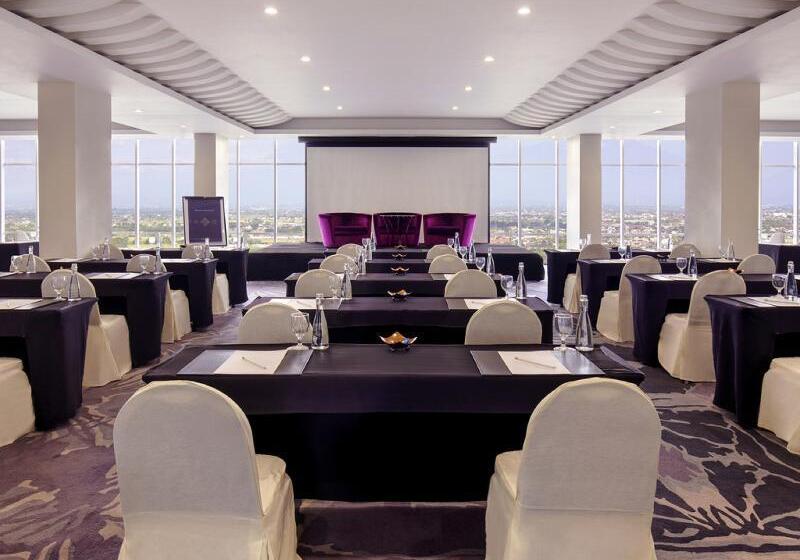 فندق Grand Mercure Solo Baru