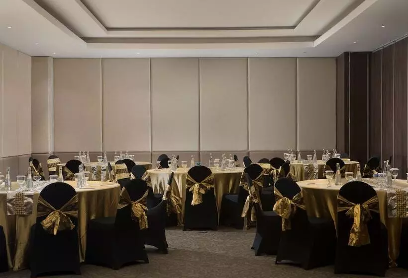 Hotel Grand Mercure Solo Baru