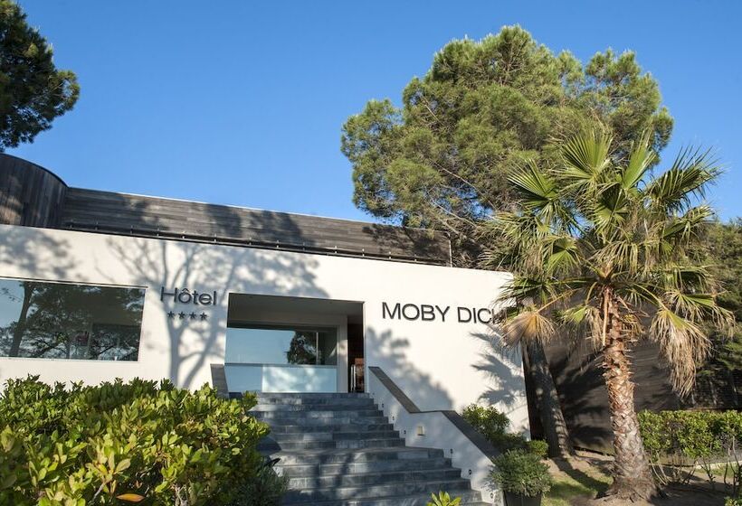 فندق Hôtel & Lodges Moby Dick