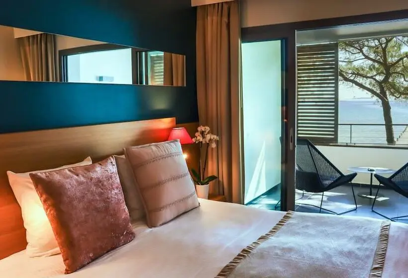 Hotelli Hôtel & Lodges Moby Dick