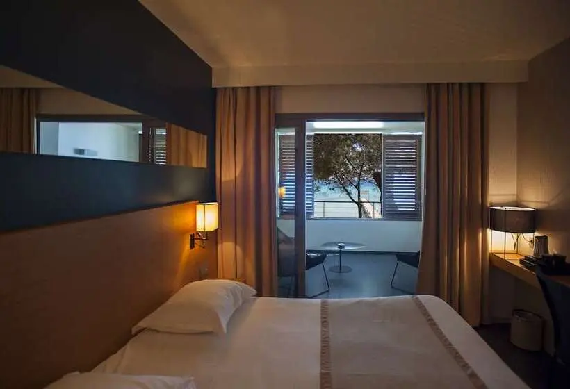 Hotelli Hôtel & Lodges Moby Dick