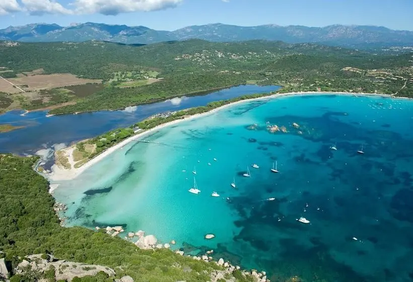 Hotelli Hôtel & Lodges Moby Dick