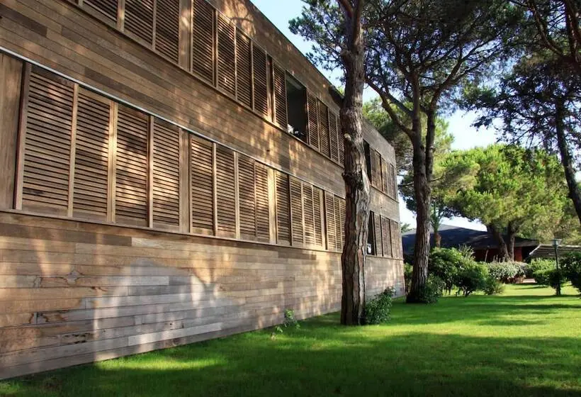 Hotelli Hôtel & Lodges Moby Dick