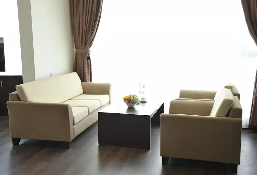 هتل International