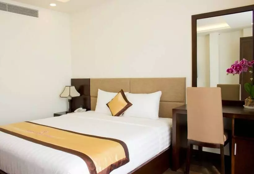 هتل International