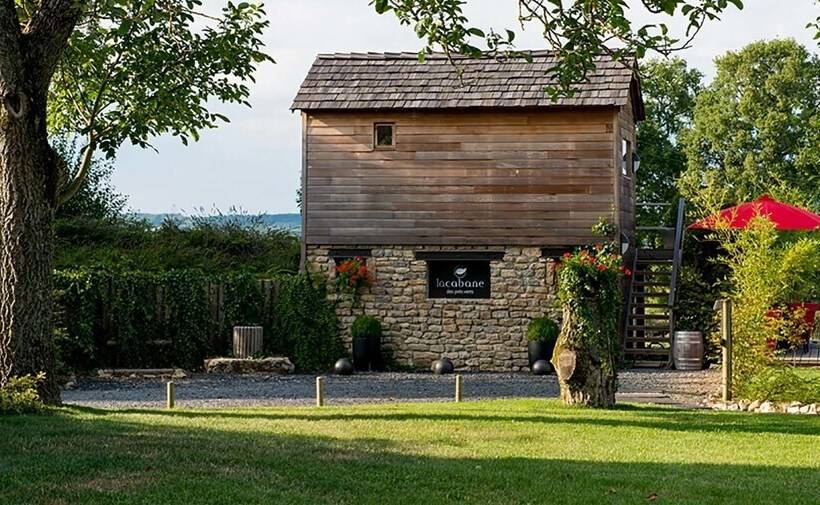 Отель Le Domaine Des Prés Verts Suites & Chambres Avec Jacuzzi Privatif