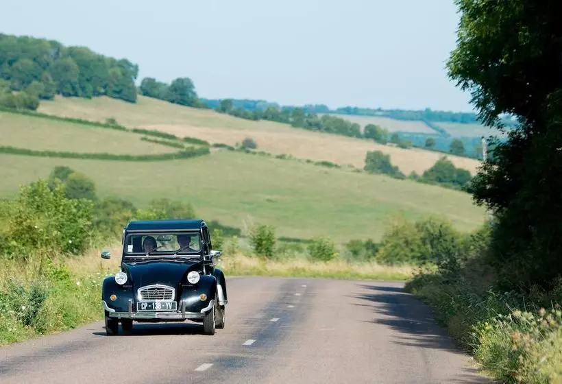 Отель Le Domaine Des Prés Verts Suites & Chambres Avec Jacuzzi Privatif