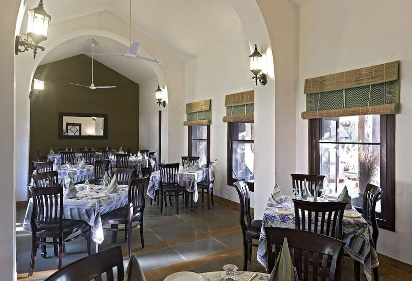 Otel Manvār Shergarh, The Desert Resort