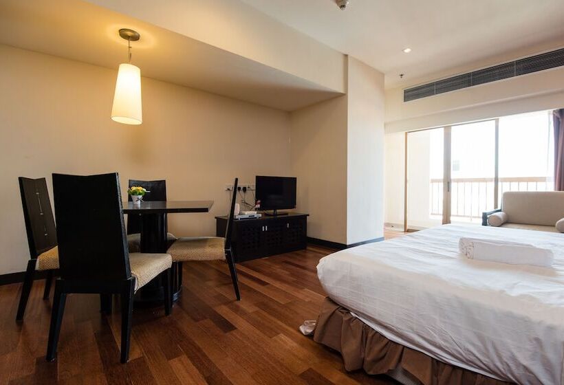 בית מלון כפרי New Town Suites At Bandar Sunway