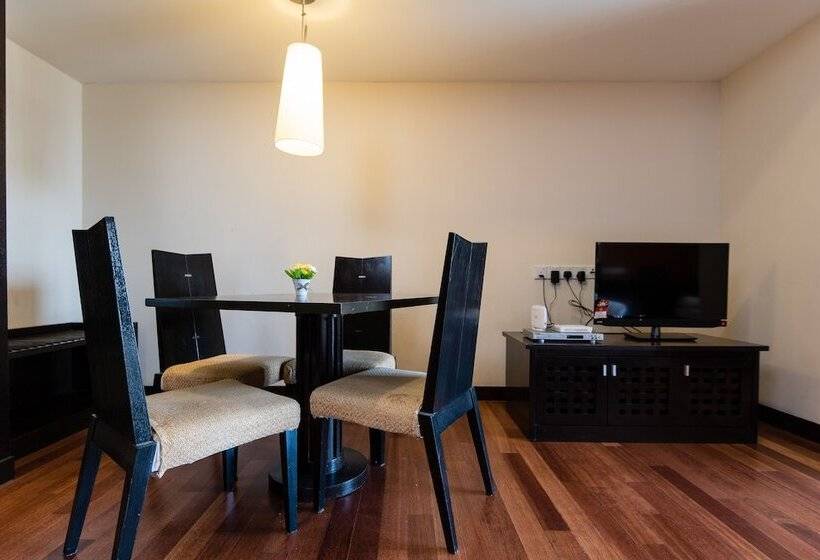 בית מלון כפרי New Town Suites At Bandar Sunway