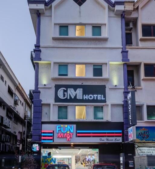 בית מלון כפרי New Town Suites At Bandar Sunway