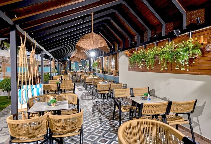 בית מלון כפרי Principal New Leisure