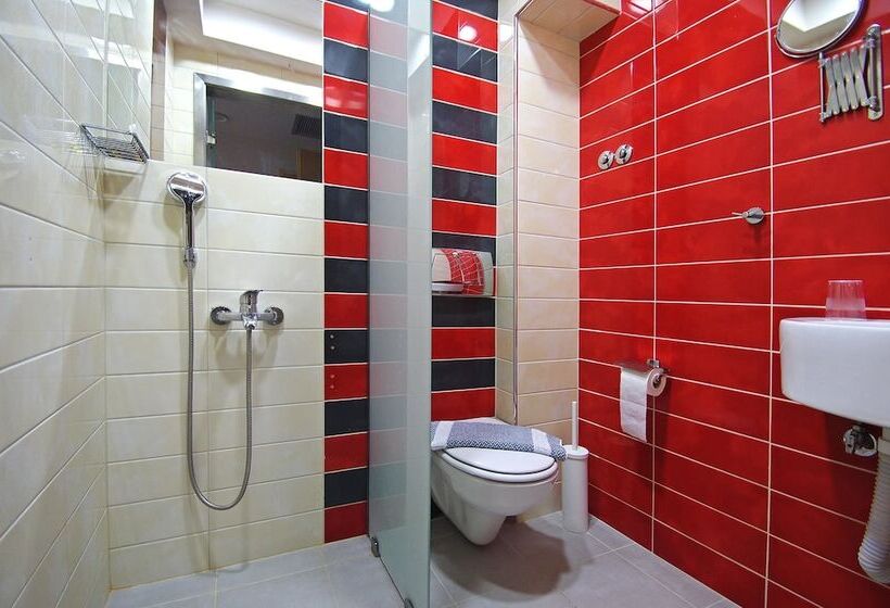 בית מלון כפרי Principal New Leisure