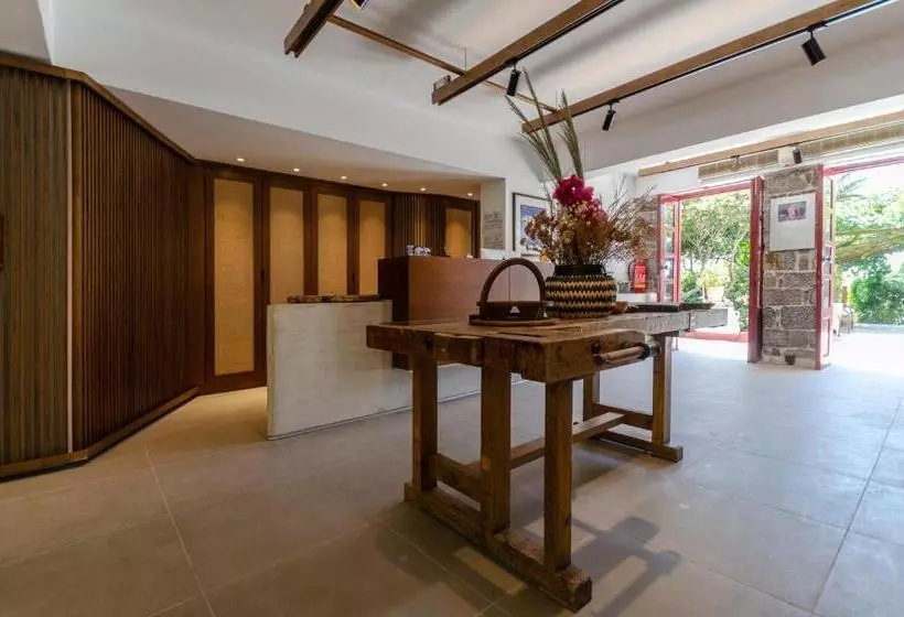 호텔 Sarikampos Beach