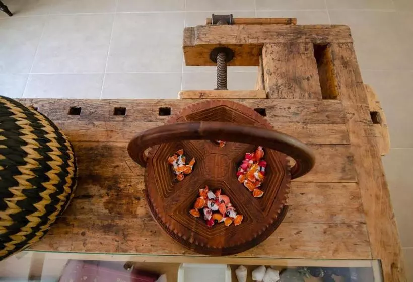 호텔 Sarikampos Beach