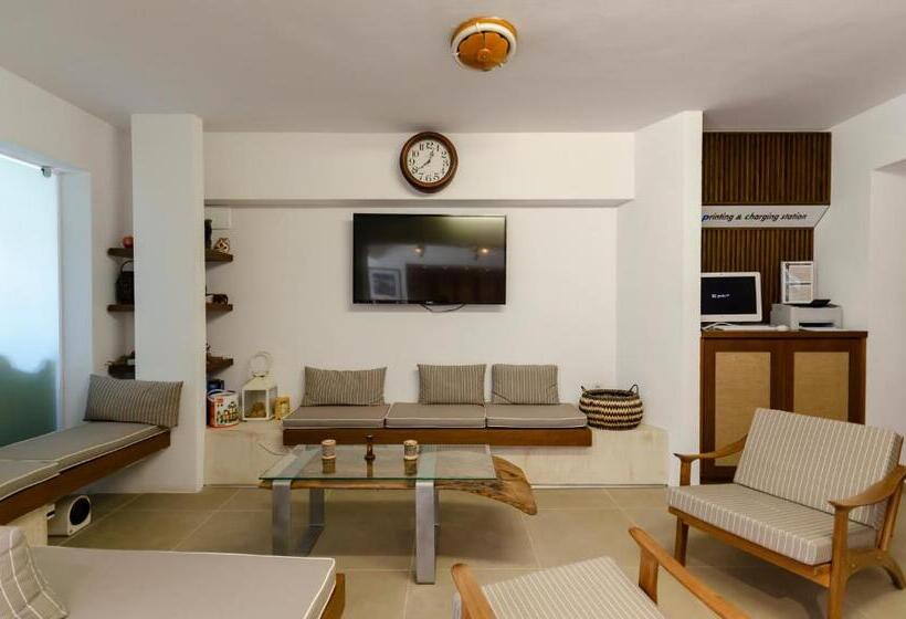 호텔 Sarikampos Beach