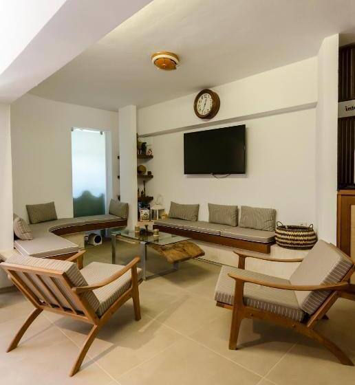 호텔 Sarikampos Beach