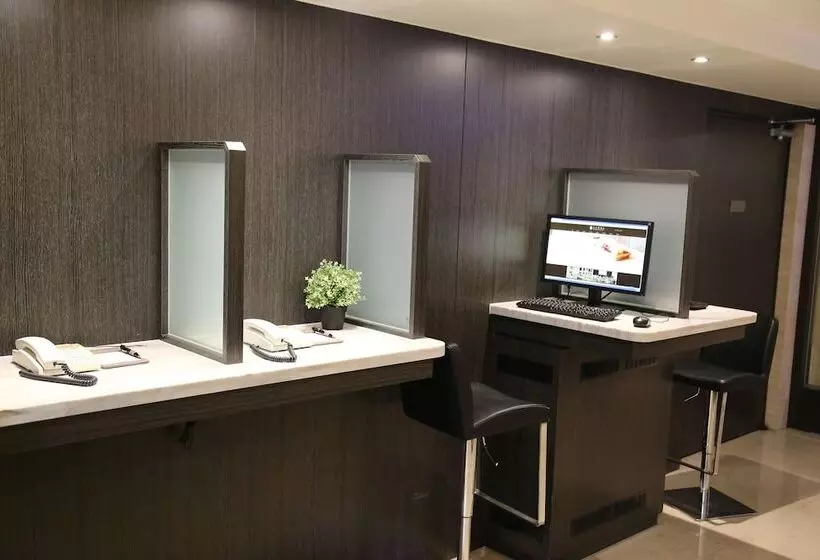 هتل Taichung Harbor