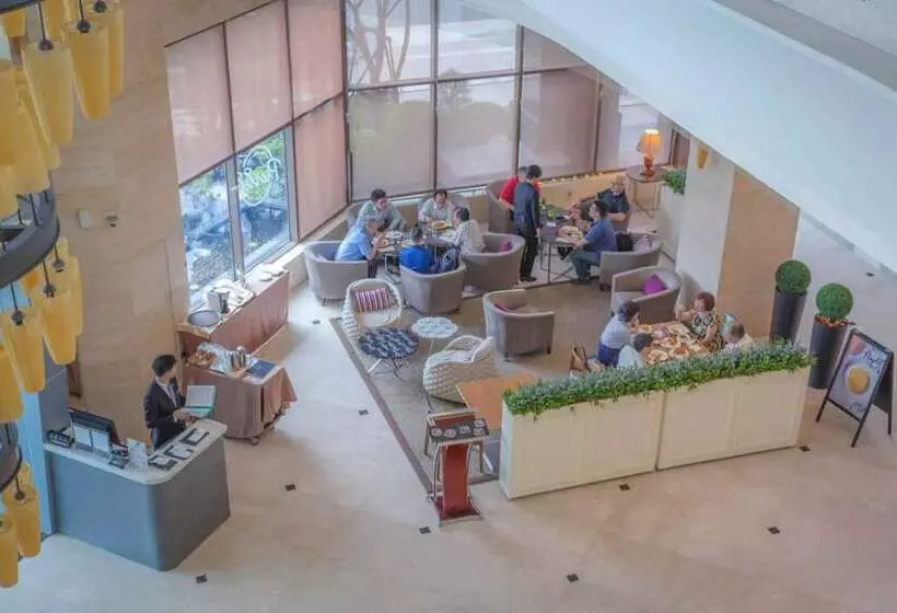 هتل Taichung Harbor