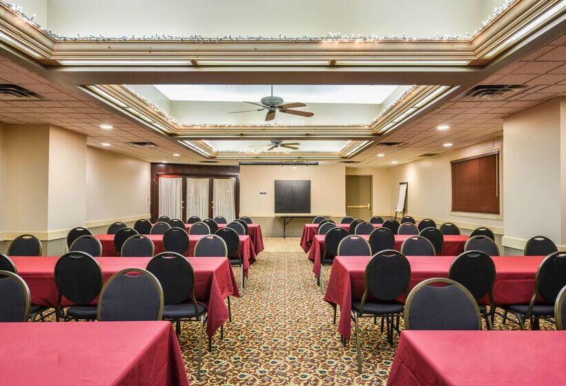 모텔 Canadas Best Value Inn Whitecourt