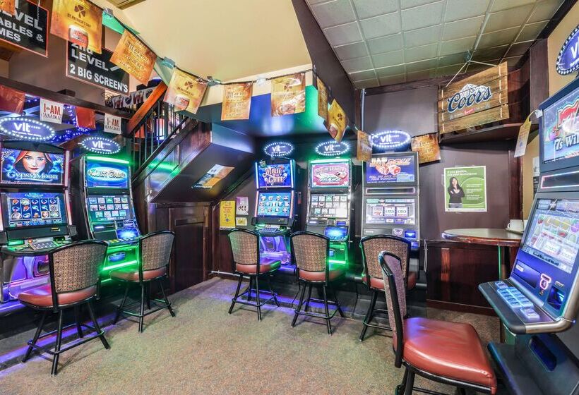 모텔 Canadas Best Value Inn Whitecourt