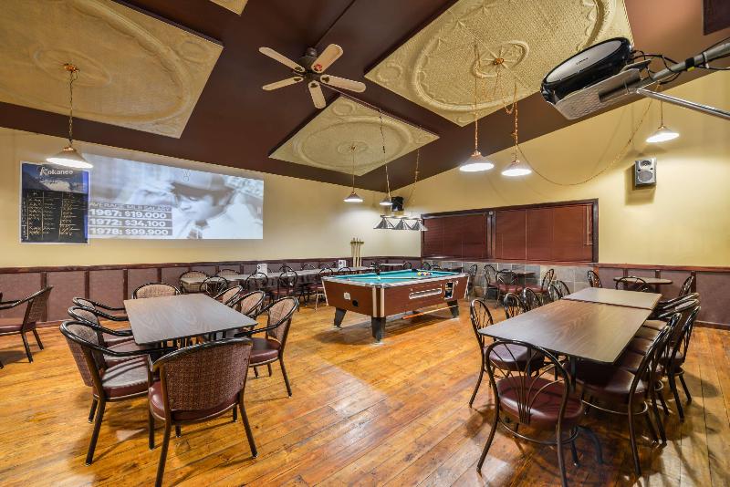 모텔 Canadas Best Value Inn Whitecourt