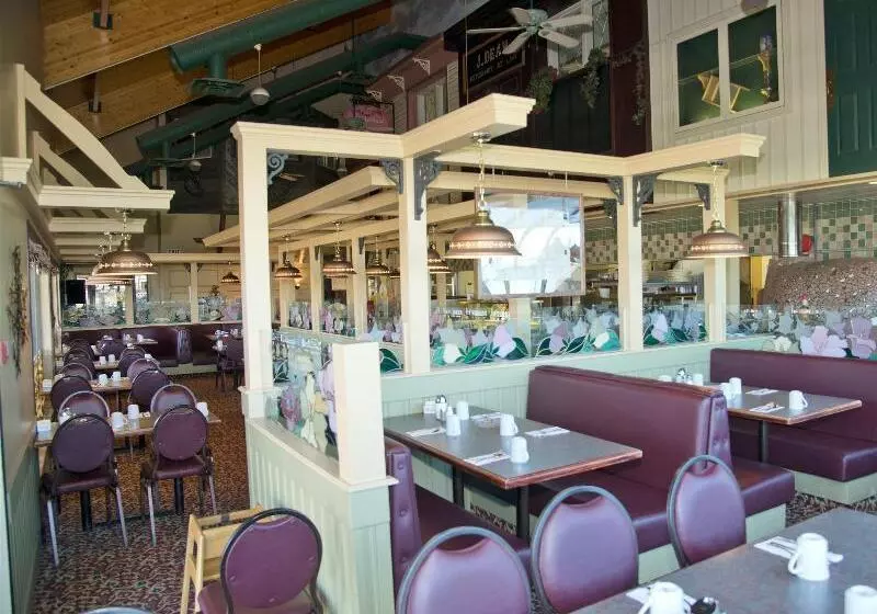 モーテル Canadas Best Value Inn Whitecourt