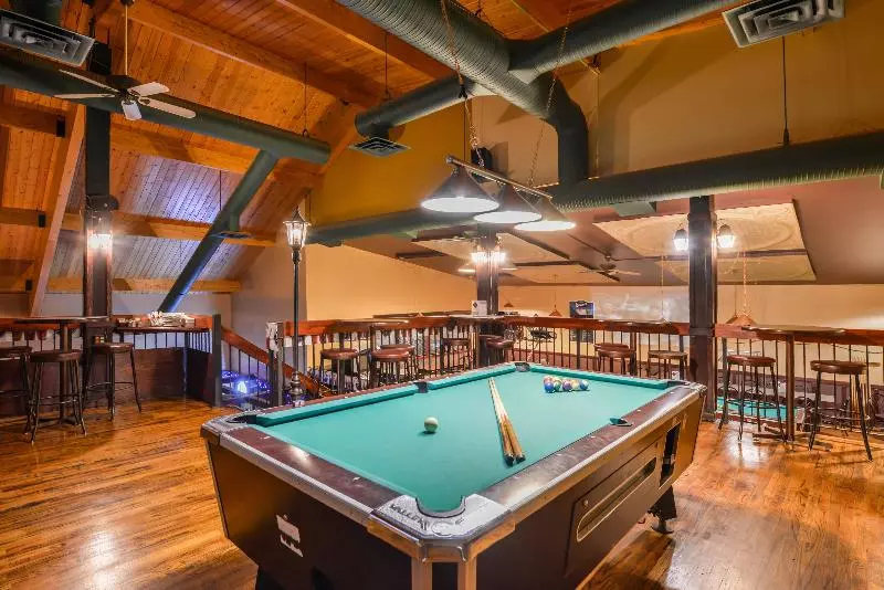 モーテル Canadas Best Value Inn Whitecourt