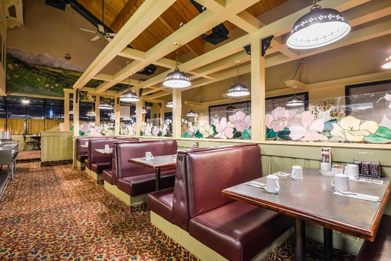 모텔 Canadas Best Value Inn Whitecourt