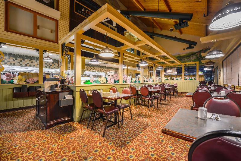 모텔 Canadas Best Value Inn Whitecourt