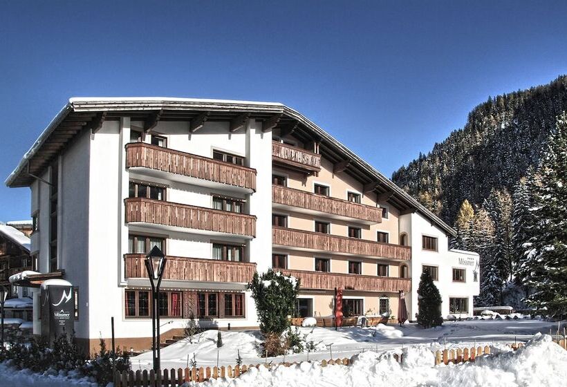 Quality Hosts Arlberg Hotel Garni Mössmer