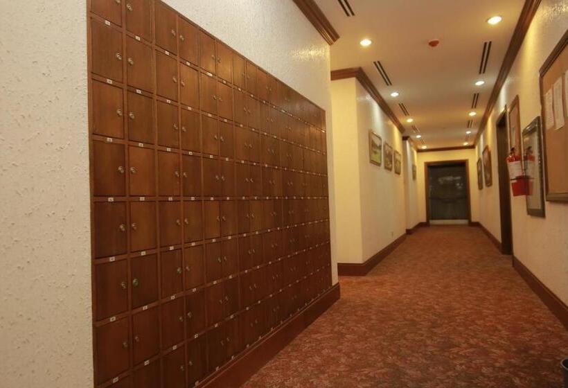 Resort The Suites At Mount Malarayat