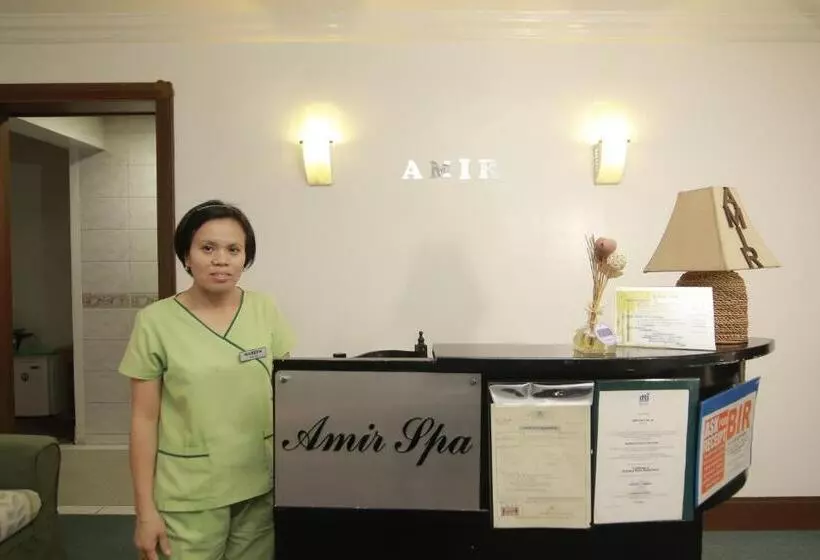 استراحتگاه The Suites At Mount Malarayat