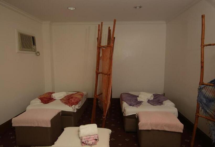 Resort The Suites At Mount Malarayat