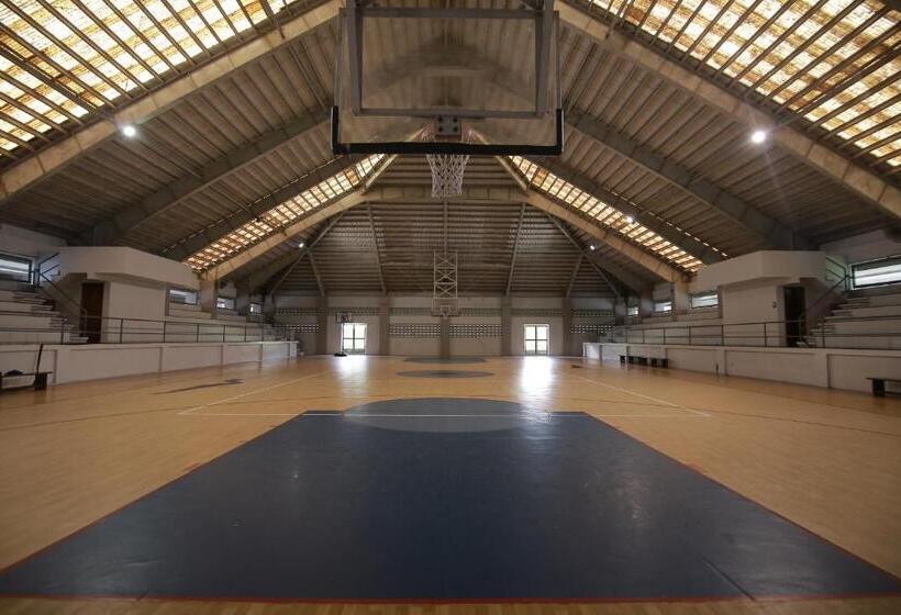 Resort The Suites At Mount Malarayat