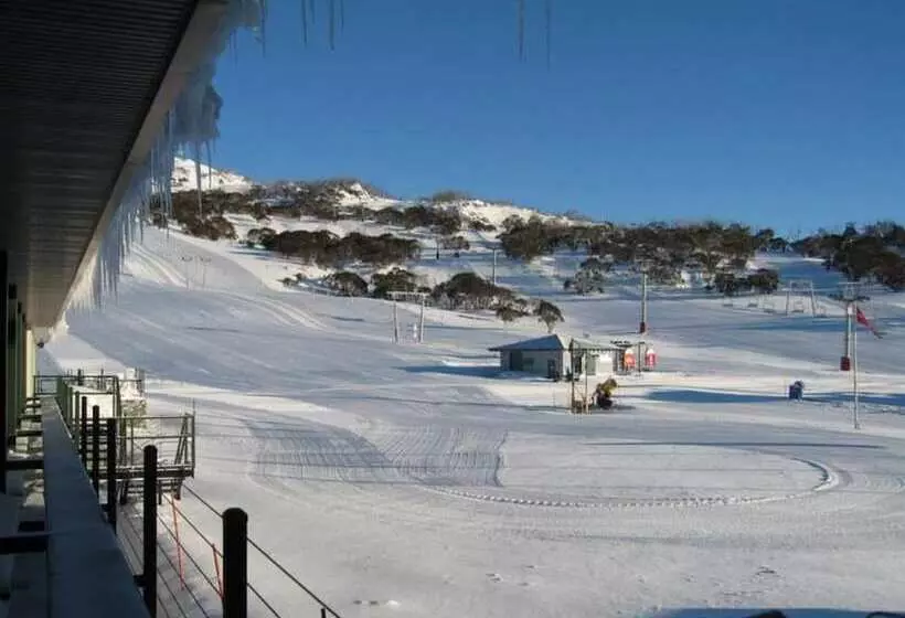 Smiggins Hotel & Chalet Apartments